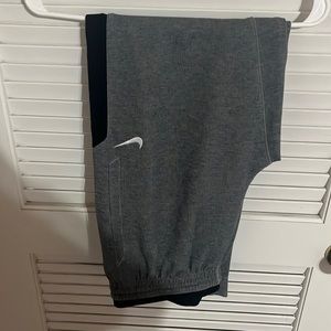 Men’s Nike sweatpants, brand new